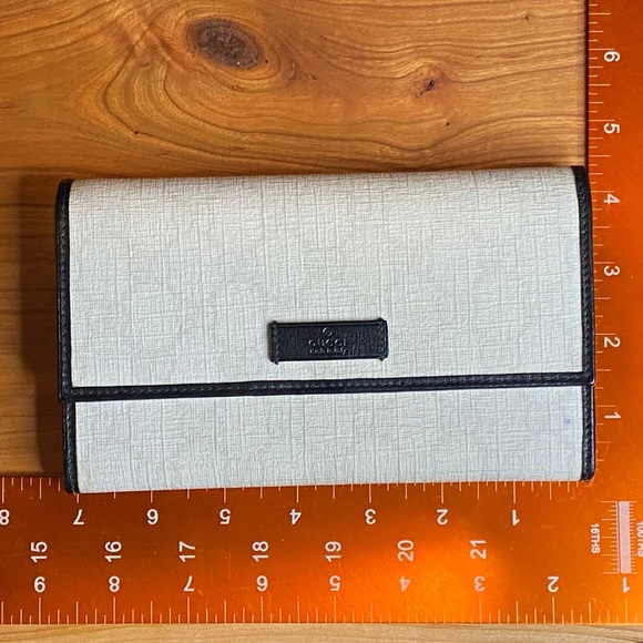 Gucci GG Plus Continental Wallet - Picture 9 of 9
